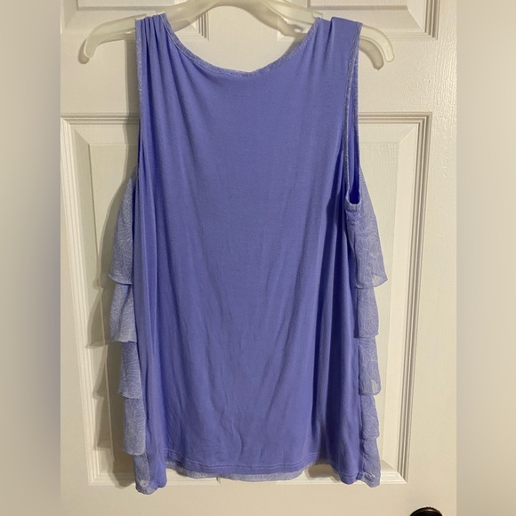 sleeveless top XL - Picture 2 of 3